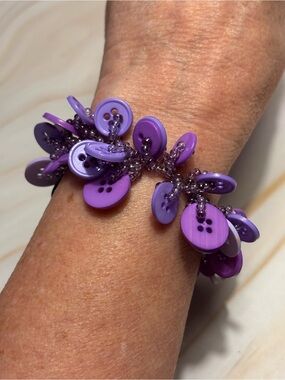 Handcrafted Purple Button Cluster Bracelet 7”